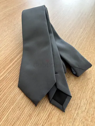 BRAND NEW Gray Formal Tie Unisex (Modern Fit) HIGH QUALITY PREMIUM FABRIC
