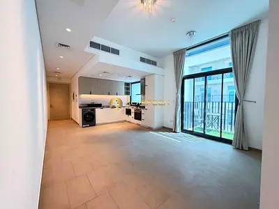 Semi Furnished | 1BR +Storage | Vacant | Near To Exit