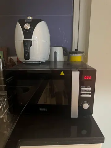 Black+Decker Microwave Oven