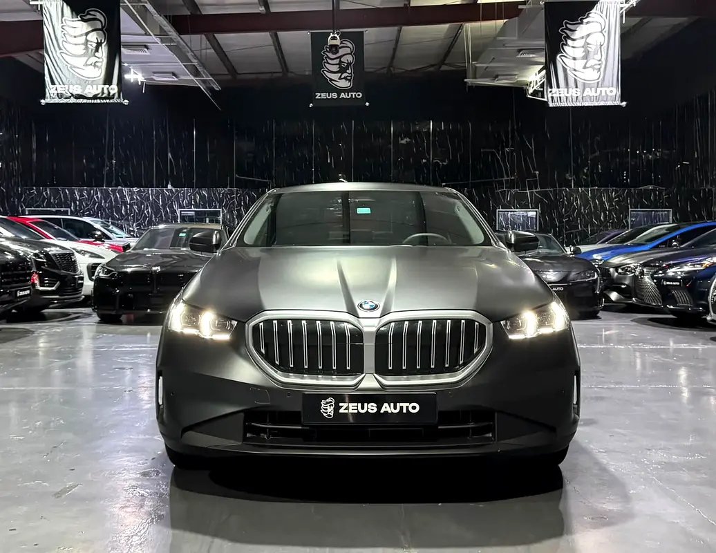 BMW 5-Series 2025