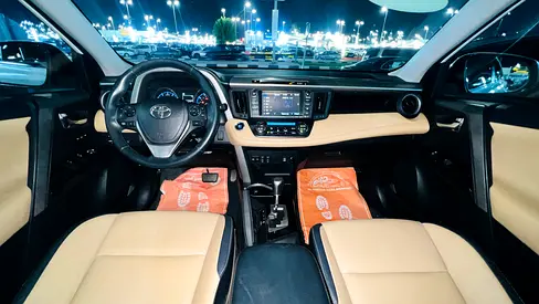 2018 Toyota RAV 4 — миниатюра 10