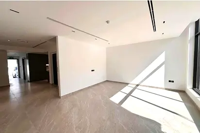Elegant 4 Beds | Modern Finishing | Vacant