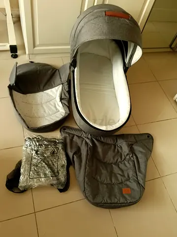 Kinderkraft Prime 2 3-in-1 Travel System only Carrycot
