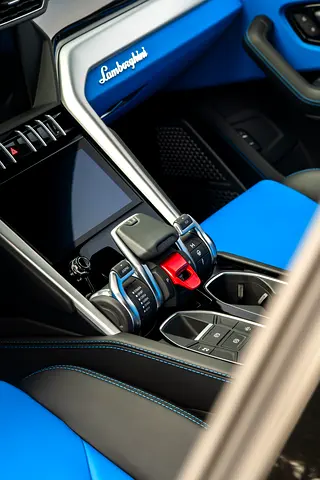 صورة 10 لـ 2020 Lamborghini URUS