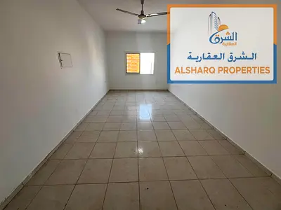 استديو واسع للإيجار السنوي بجوار السفير مول في النعيمية 2