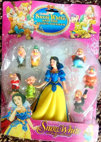 Snow White and the Seven Dwarfs toy figure set - New