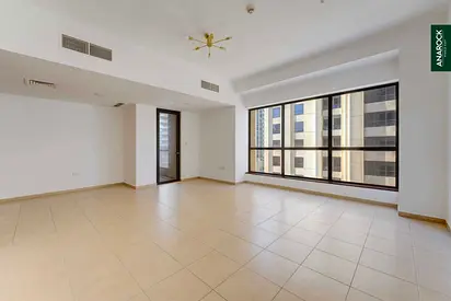 Marina View | Spacious Layout | Vacant