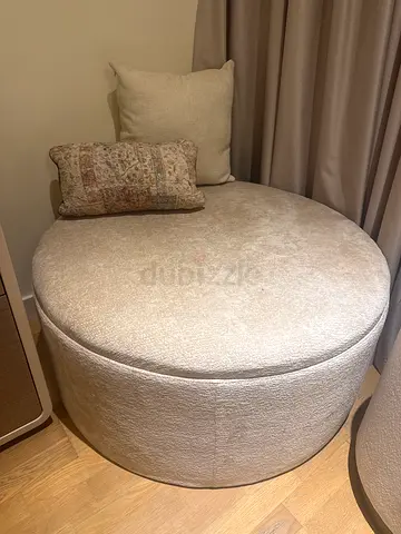 Round Ottoman Pouf in Beige - Excellent Condition