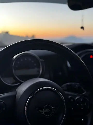 صورة 10 لـ 2019 MINI COOPER
