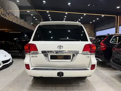صورة 5 لـ 2015 Toyota LAND CRUISER