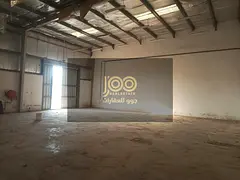 The warehouse is suitable for various commercial and storage activities, in accordance with approved