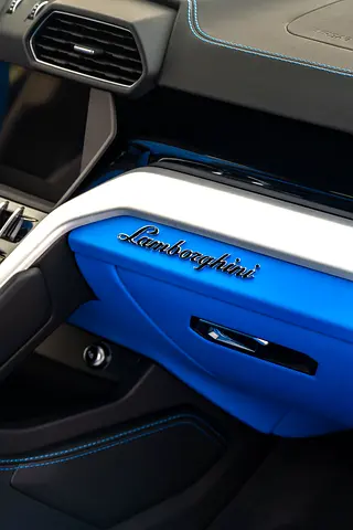 2020 Lamborghini URUS — миниатюра 11