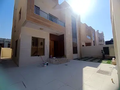 🏡 Villa for rent in Al Helio 2 – Ajman A spacious and distinctive villa consisting of: 4 bedrooms Majlis (formal sitting room) Living room 2 kitche