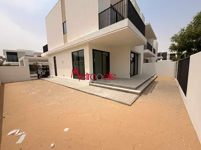 4 BEDROOMS - SPECIOUS - VACANT - READY TO MOVE-IN