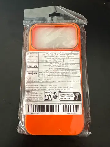 iphone 17 pro Max orange and brown case
