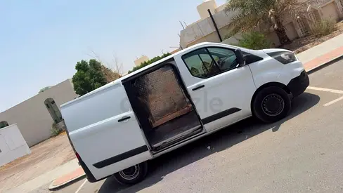 Ford Cargo Van 2020, Mannual, Diesel. Al Jahli, Al Ain