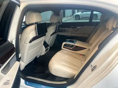 2016 BMW 7-SERIES 缩略图 9