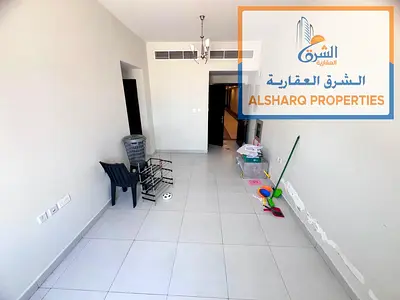 شقة غرفتين وصالة للإيجار في الجرف 3 عجمان غرفتان ماستر وباركن داخلي بسعر 36 ألف فقط