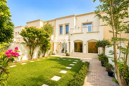 Upgraded Family Villa | Single Row