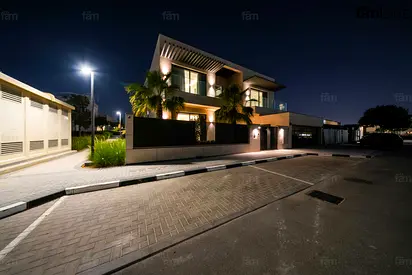 Brand New | Prime Spot | Exceptional Quality