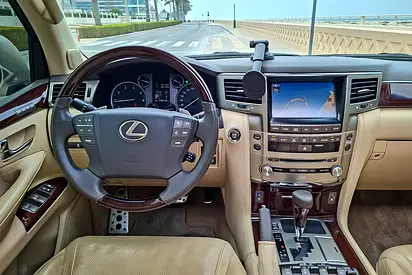 2015 Lexus LX-SERIES 照片 10