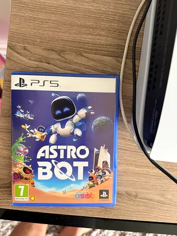 Astro Bot Rescue Mission (PS5) - Like New