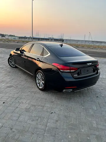 صورة 6 لـ 2017 Genesis G80