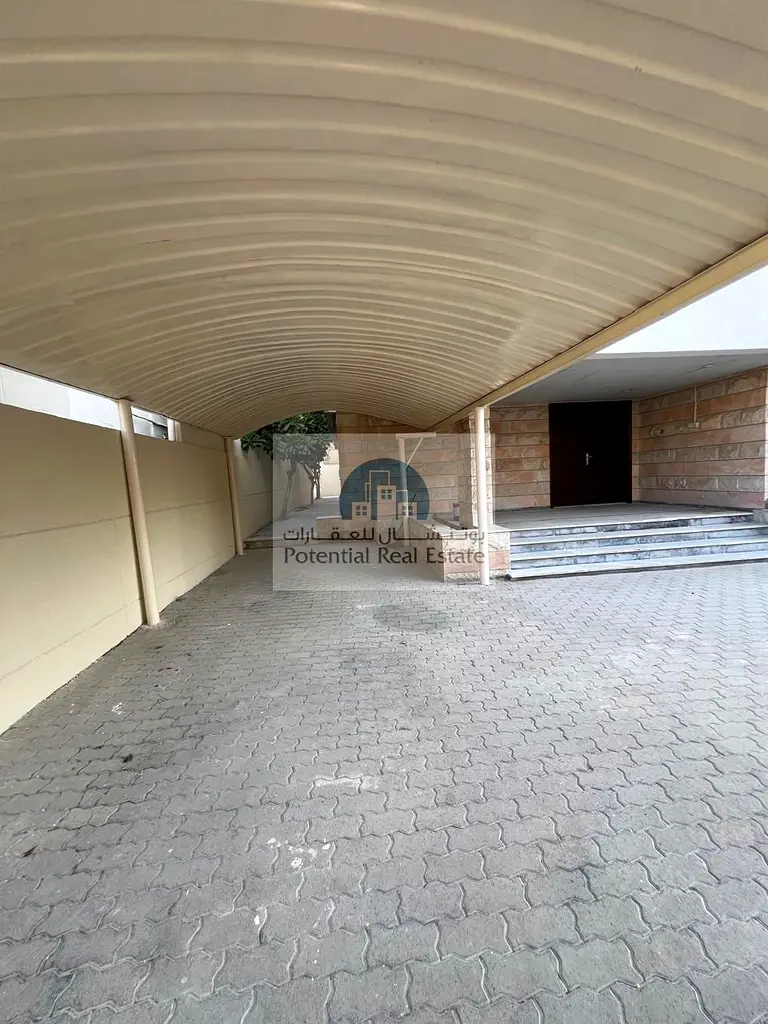 6 BR +3 Halls + Maid's - Al Mushrif - Abu Dhabi