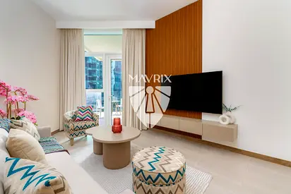 Large Layout | Canal View | 1mil spot | Rented