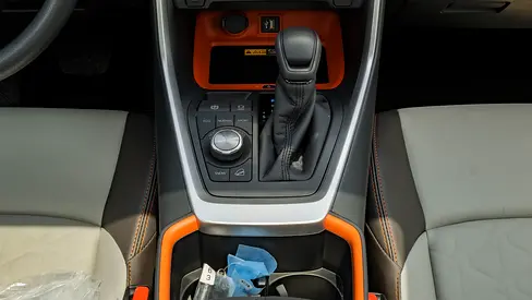 صورة 14 لـ 2025 Toyota RAV 4