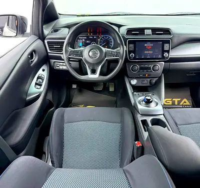 2019 Nissan LEAF 照片 14