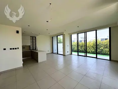 VACANT | CLOSE TO POOL | CORNER VILLA