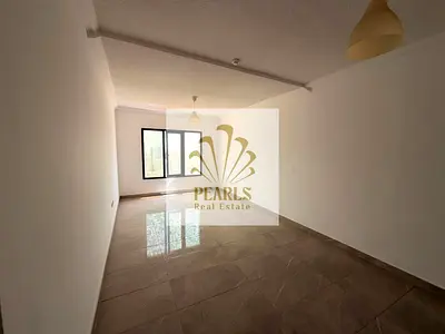 Luxury 2BHK Rashidiya 1: Aqua park, gym, pool, central gas, built-in wardrobes, 3 baths, balcony, owner maintenance, 4-6 payments. Contact us!