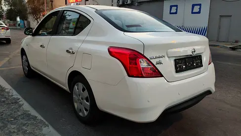 2023 Nissan SUNNY 照片 16