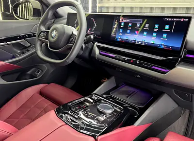صورة مصغرة 15 لـ 2025 BMW 5-SERIES