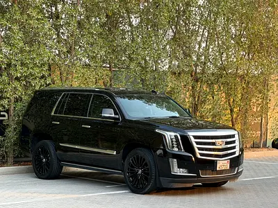 2015 Cadillac Escalade Premium Luxury Platinum | GCC Specs | Pristine Condition