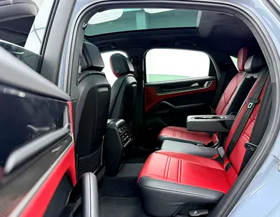 2024 Porsche CAYENNE — миниатюра 17