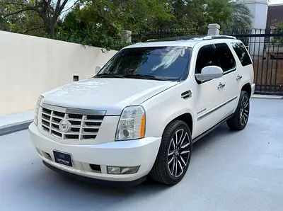GULF SPECS 2011 CADILLAC ESCALADE PREMIUM 7-SEATER, 6.2LITRE V8