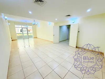 Very near burjuman metro/ 3BHK+Maidroom / Loundry