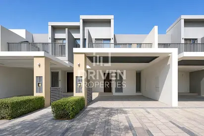 Vacant with Maids Room and Close to Park