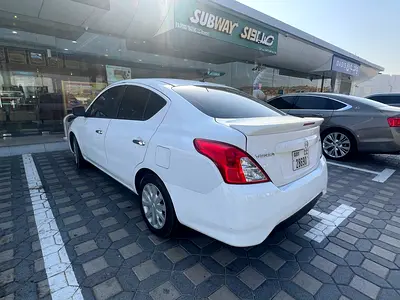 2018 Nissan VERSA 照片 4