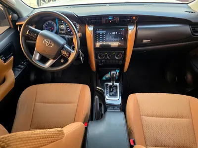 2022 Toyota FORTUNER 照片 7