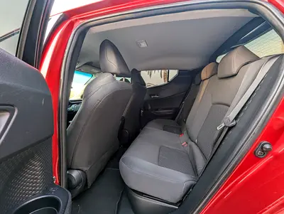صورة 13 لـ 2020 Toyota C-HR
