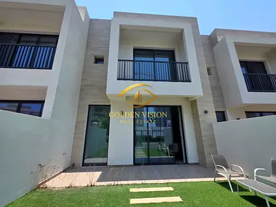 Beautifully Furnished 2BR Townhouse with Maid’s Room