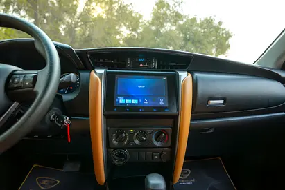 2025 Toyota FORTUNER 照片 19