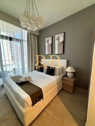 COZY STUDIO | LUXURY FURNISHED | MID FLOOR | CHILLER FREE