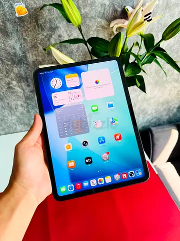 iPad Pro M5 (11.0") - New Condition, 512GB,  Gray