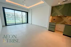 Brand New | Central Park | Vacant already