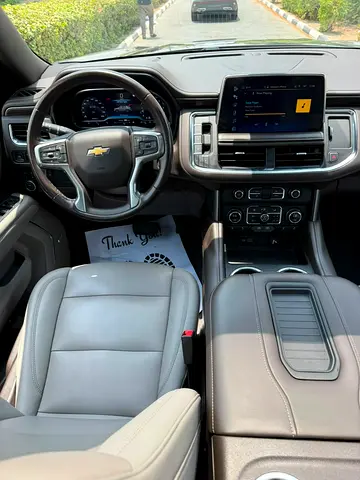 2023 Chevrolet SUBURBAN 缩略图 9