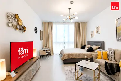 STUDIO | SPACIOUS | KITCHEN APPLIANCES